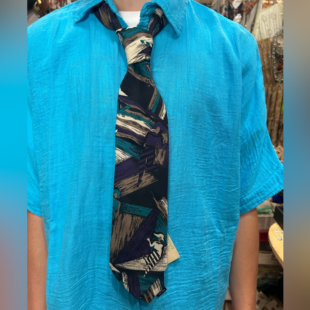 Azia Collection VINTAGE Colorful abstract Mens neck tie made in USA NWT 😉